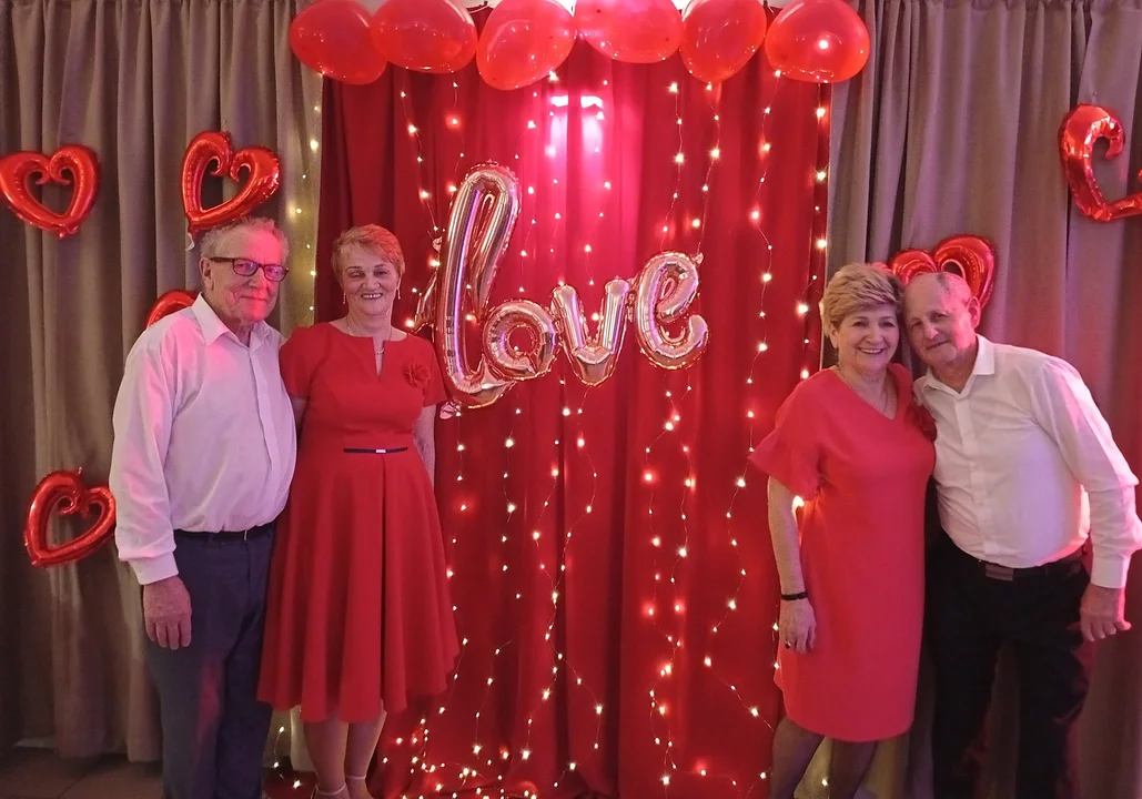 Walentynkowy bal seniorów w Gołąbkach - Zdjęcie główne