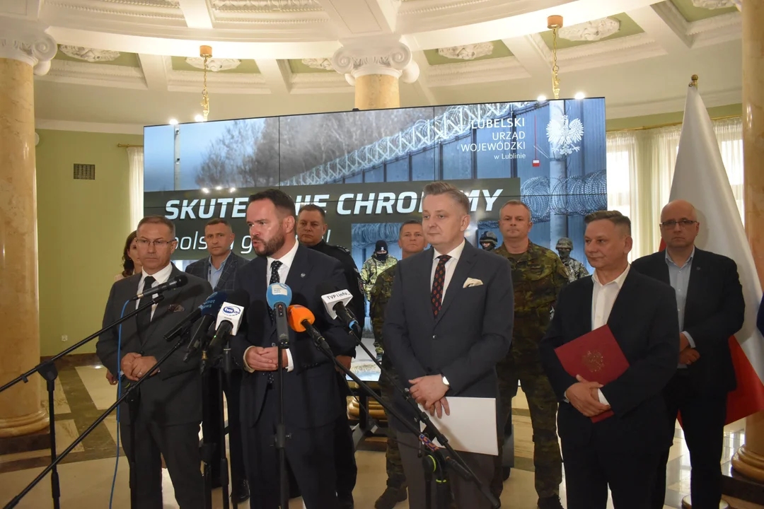 "Sytuacja na granicy nie jest dobra". Wojewoda lubelski i wiceminister o działaniach rządu