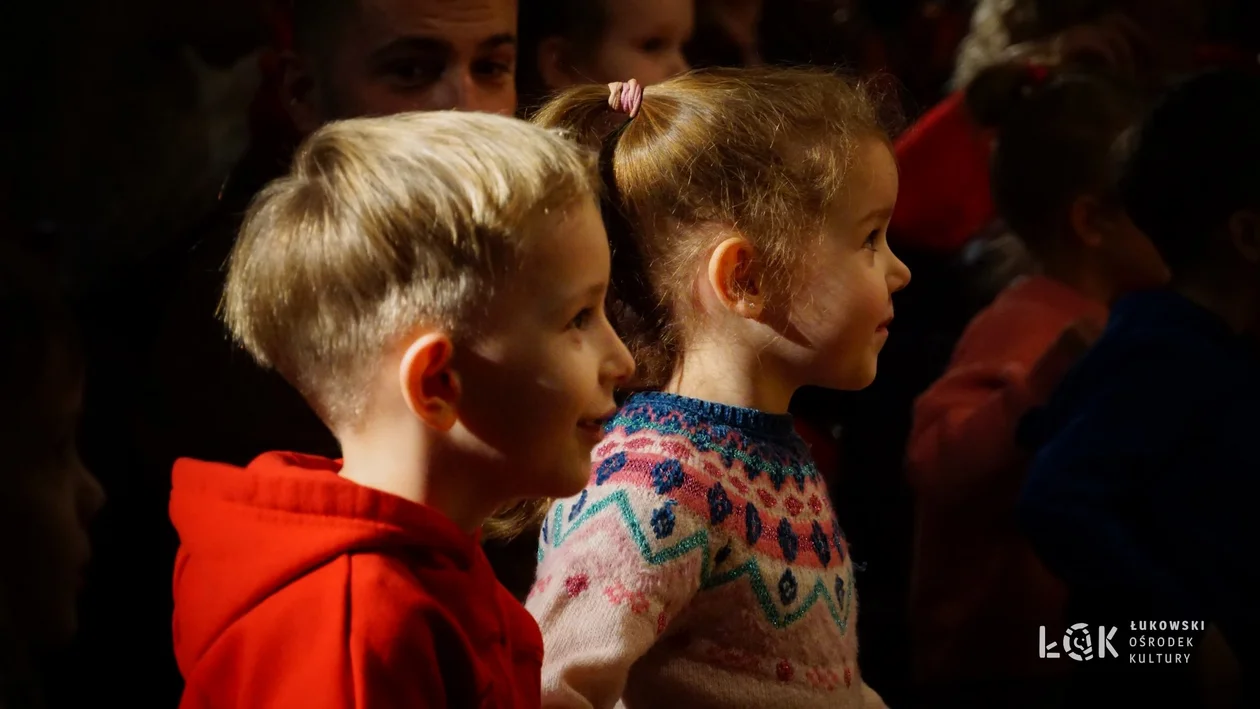 Niedziela z teatrem „Cyrk w ogrodzie”