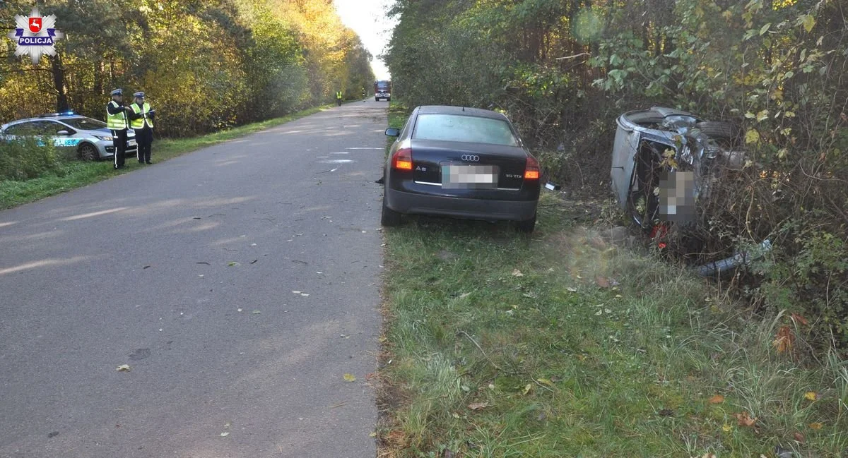 Powiat bialski: Chciał uniknąć zderzenia z sarną i dachował. Zginął 53-letni pasażer - Zdjęcie główne