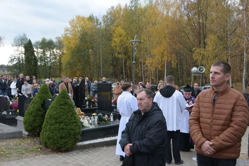 Uroczystości 1 listopada na cmentarzu w Szczałbie (ZDJĘCIA)