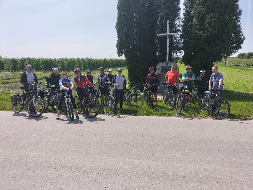 Powiat opolski: Rozpoczął się sezon rajdów rowerowych (ZDJĘCIA) - Zdjęcie główne