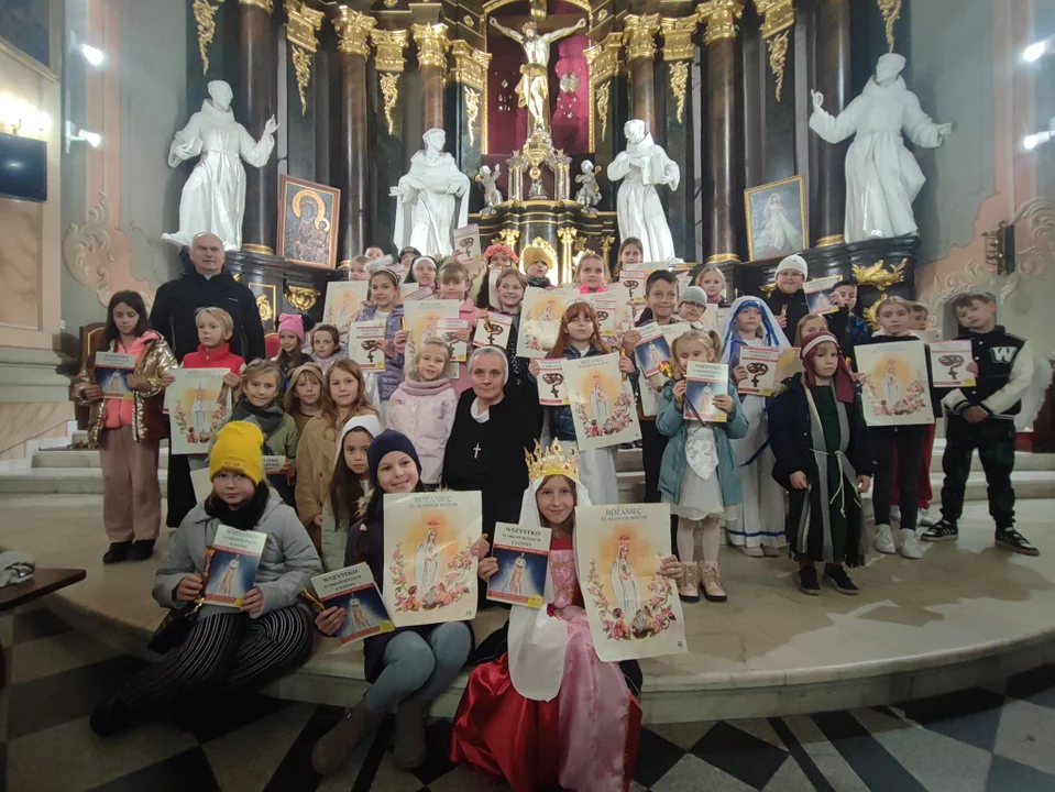 Bal Wszystkich Świętych w parafii Podwyższenia Krzyża Świętego w Łukowie