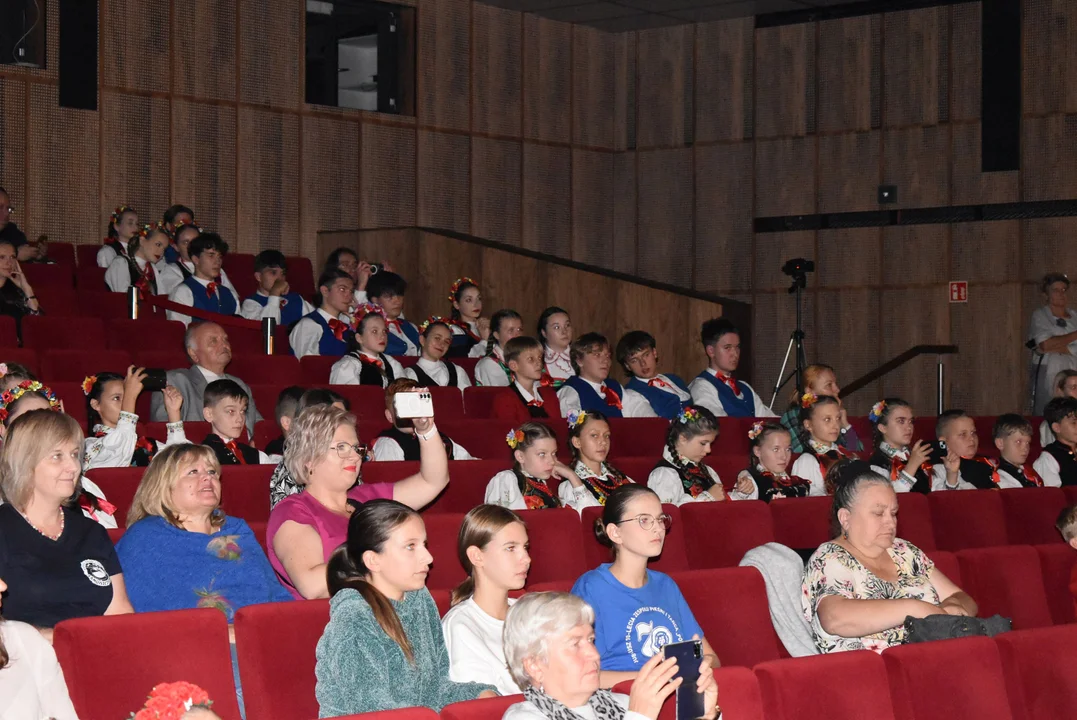 II Ogólnopolski Przegląd Folklorystyczny "Z kulturą PoWiśle"