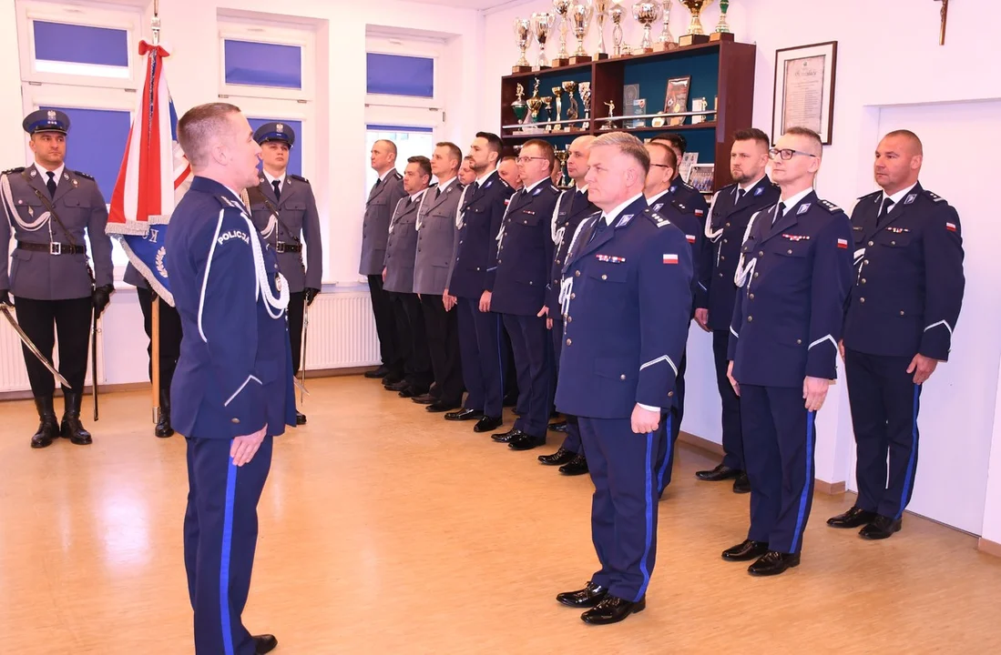 Uroczyste pożegnanie inspektora Marka Filipiaka. Nowym komendantem został Michał Sputo