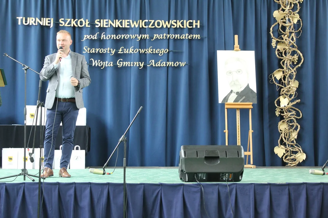XIII Turniej Szkół Sienkiewiczowskich pod honorowym patronatem Starosty Łukowskiego i Wójta Gminy Adamów