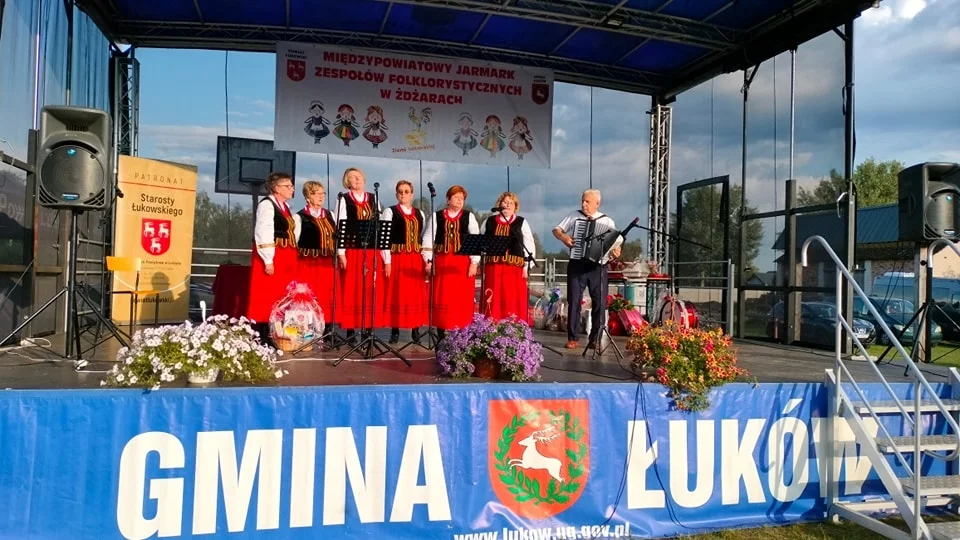 Międzypowiatowy Jarmark Zespołów Folklorystycznych "Złoty Kur Ziemi Łukowskiej"