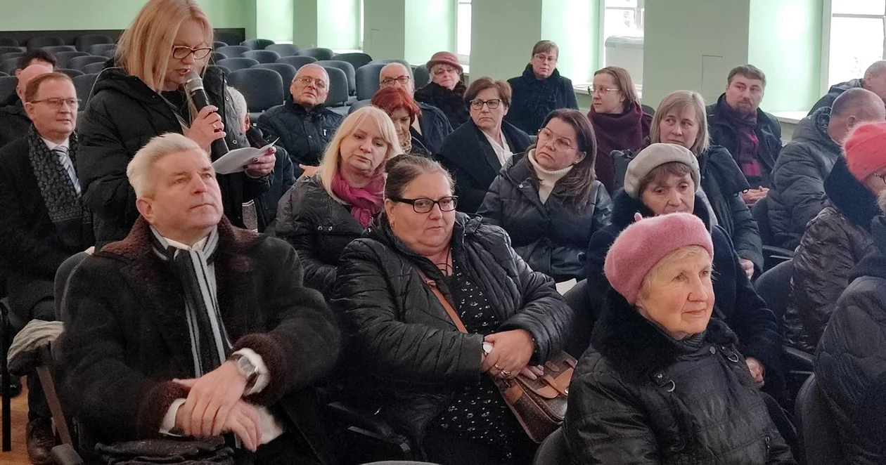 Wizytacja kanoniczna Biskupa Grzegorza Suchodolskiego w Parafii Podwyższenia Krzyża Św.: spotkania z: Radą Duszpasterską, wspólnotami, Radą Ekonomiczną oraz nauczycielami