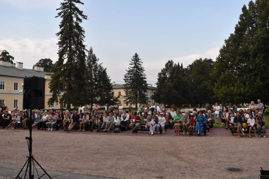 Za nami 3 dzień Międzynarodowego Festiwalu Folklorystycznego. Zobacz fotorelację prosto ze Skweru Niepodległości