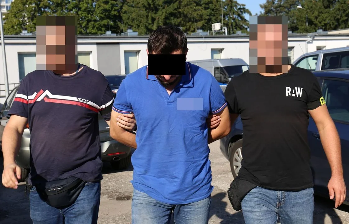 Lublin: Kryminalni zatrzymali sprawców napadu na stację benzynową