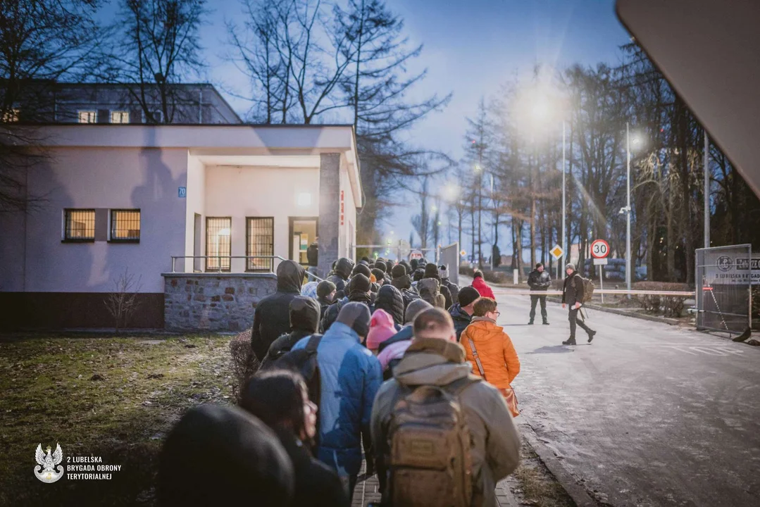 Lubelscy terytorialsi szkolą uczniów i studentów. "Ferie z WOT"