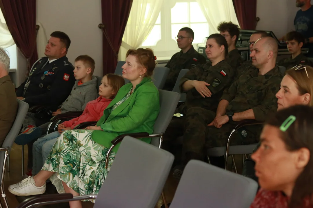 Mundurowa Majówka w Kozłówce