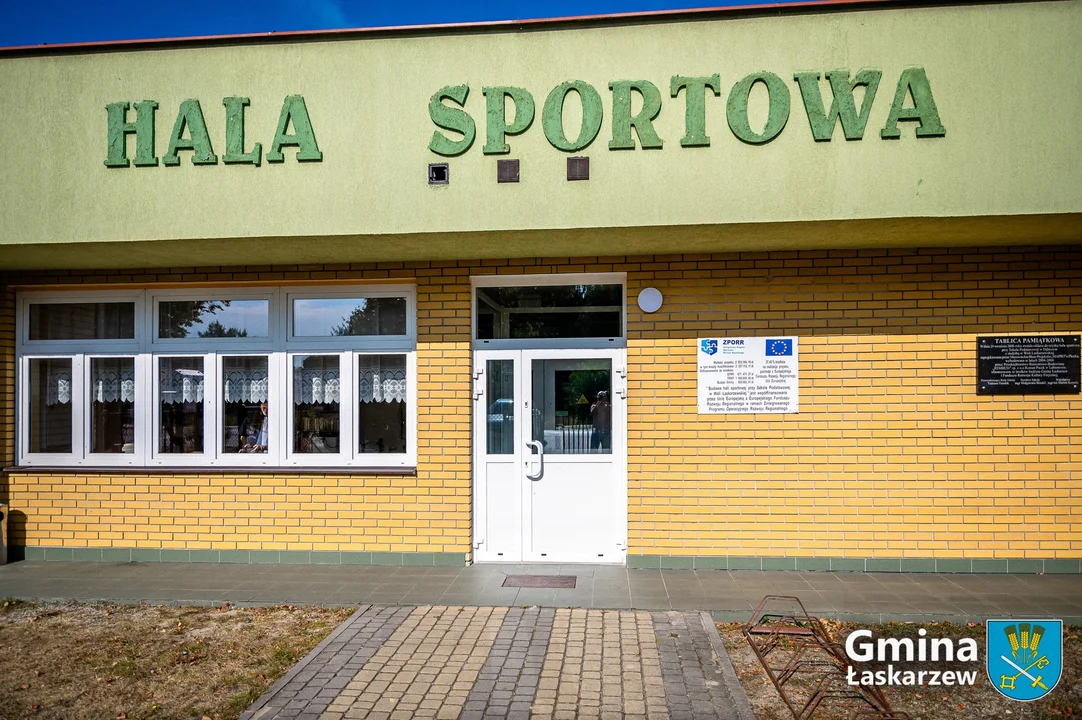 Gmina Łaskarzew: Hala sportowa w Woli Łaskarzewskiej już po remoncie