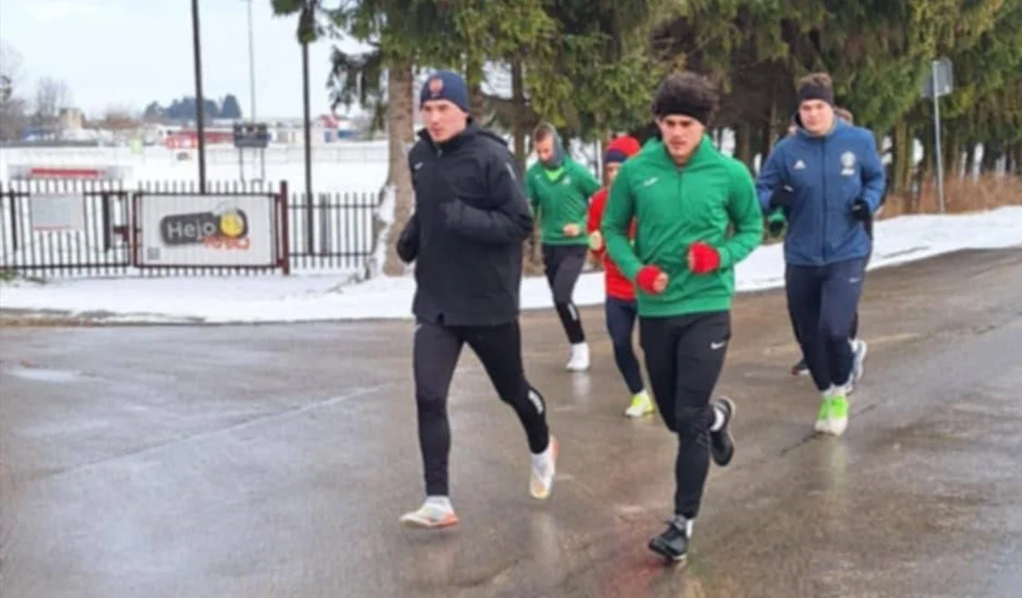 Gryf Gmina Zamość już trenuje (foto) - Zdjęcie główne