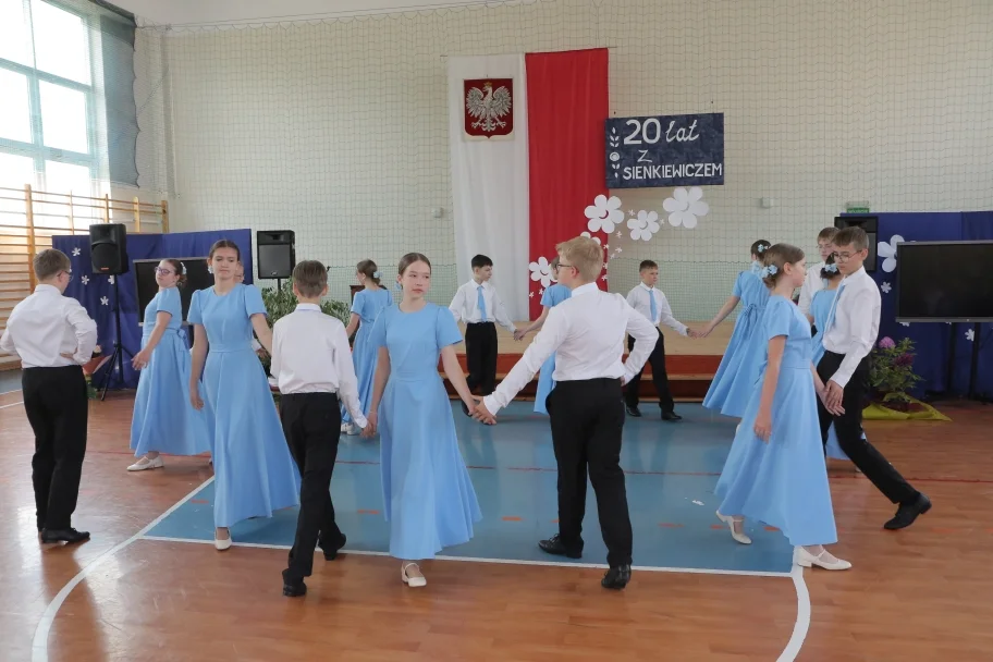 20-lecie nadania imienia SP w Końskowoli