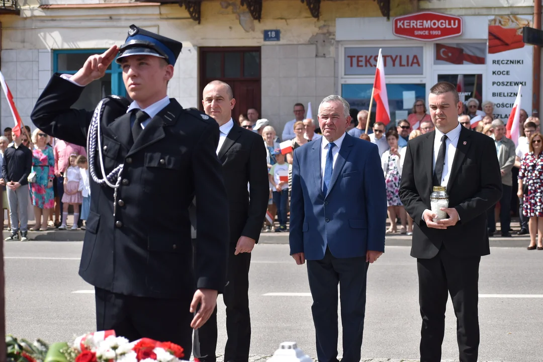 3 maja - Międzyrzec Podlaski - złożenie kwiatów