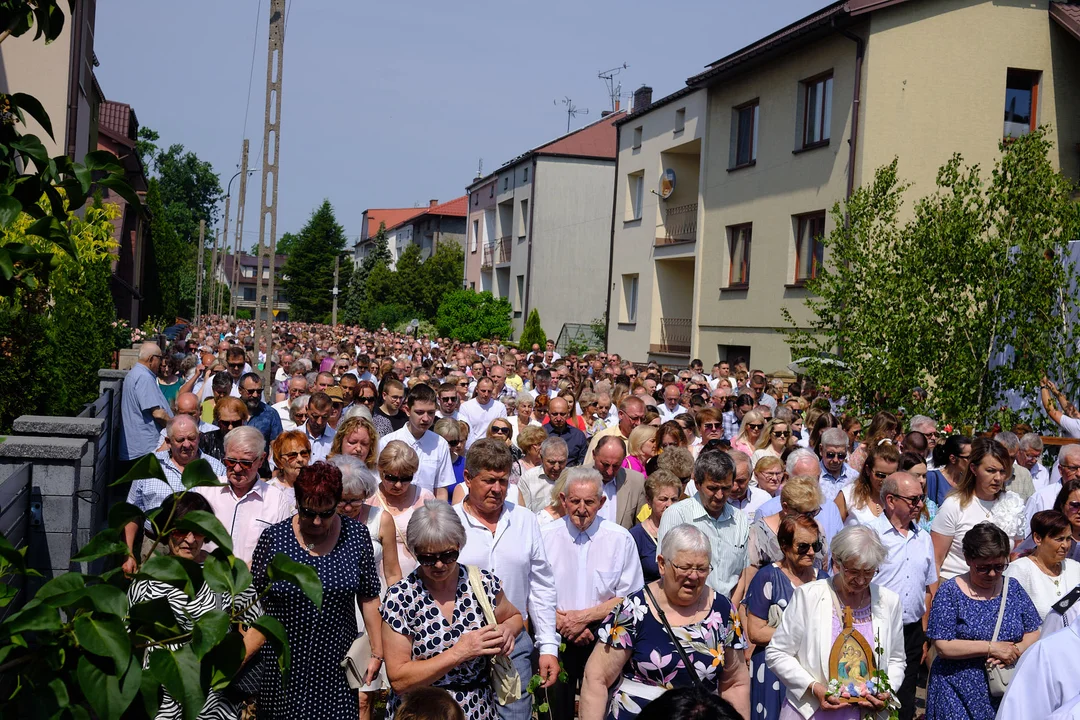 Procesja Bożego Ciała w parafii Matki Kościoła w Łukowie