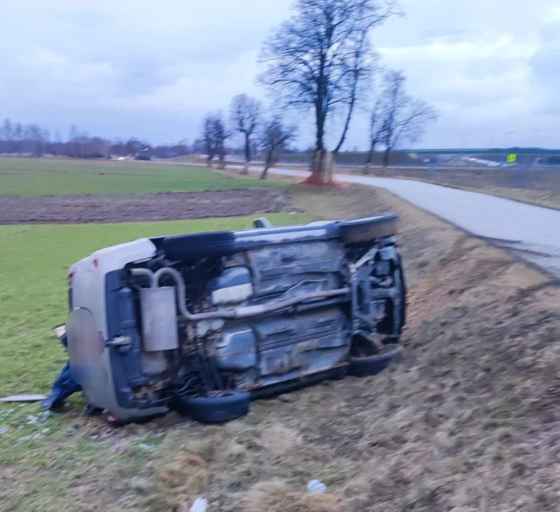 Powiat lubartowski: Zderzyły się dwa auta. Niedaleko był protest rolników