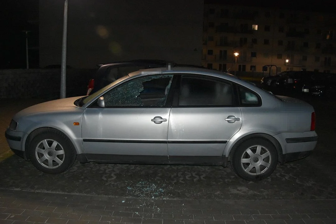 19-latek z Międzyrzeca Podlaskiego bez powodu uszkodził kilkanaście aut