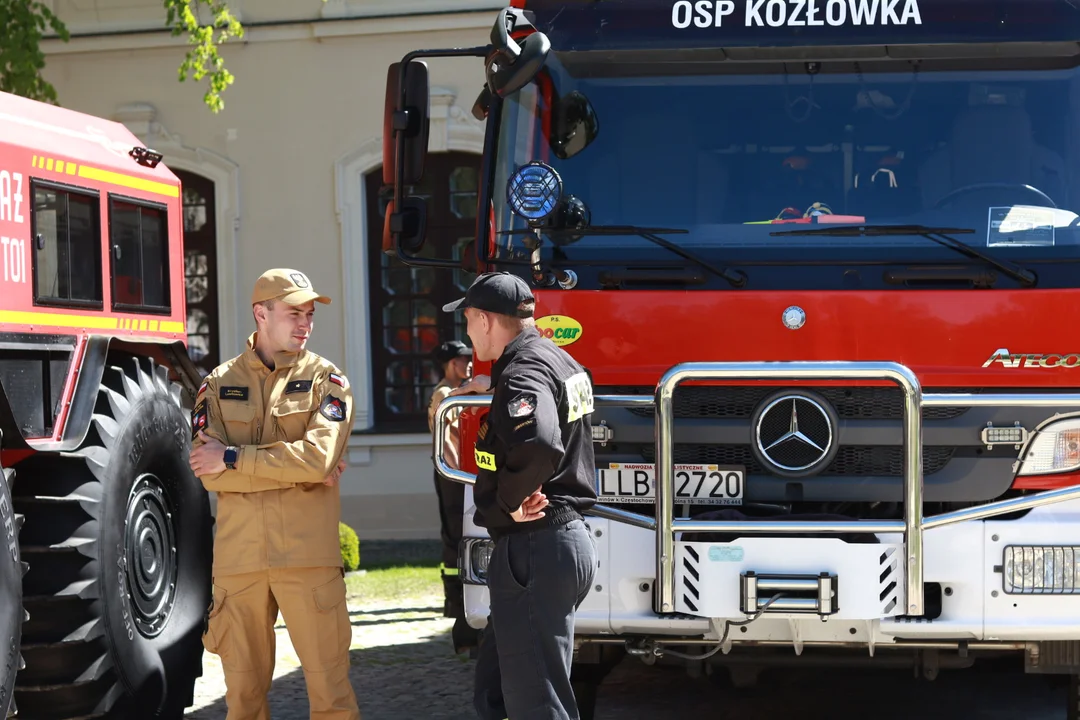 Mundurowa Majówka w Kozłówce