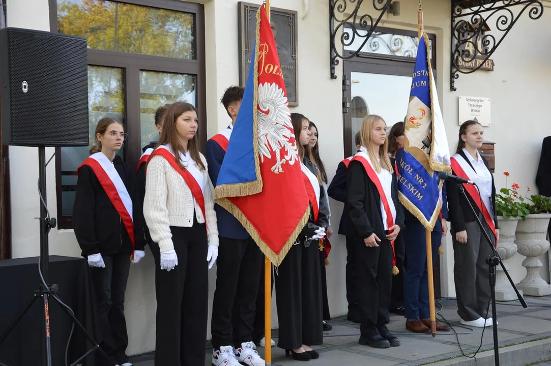 Odsłonięcie tablicy poświęconej zamordowanym Żydom z Opola Lubelskiego