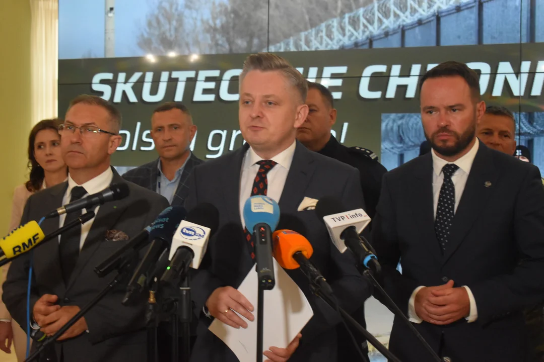 "Sytuacja na granicy nie jest dobra". Wojewoda lubelski i wiceminister o działaniach rządu