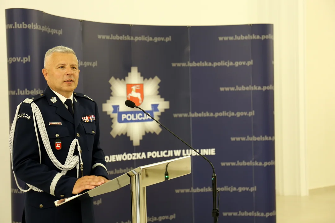 Lublin: Ponad 30 nowych policjantów zaczyna służbę