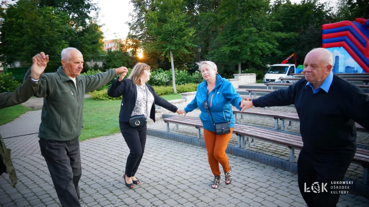 Letnia potańcówka w samym środku Łukowa