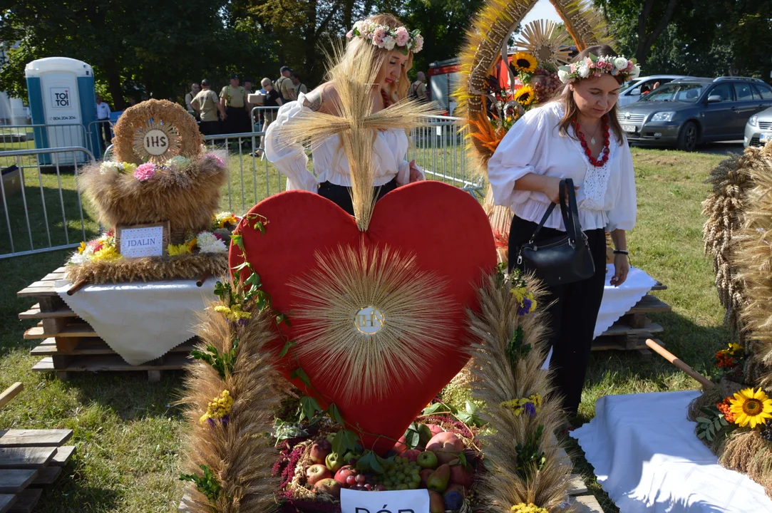 W niedzielę w Józefowie nad Wisłą odbyły się Dożynki Gminne