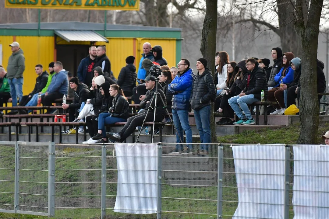 Kibice na meczu Unii z Orlętami II (zdjęcia) - Zdjęcie główne