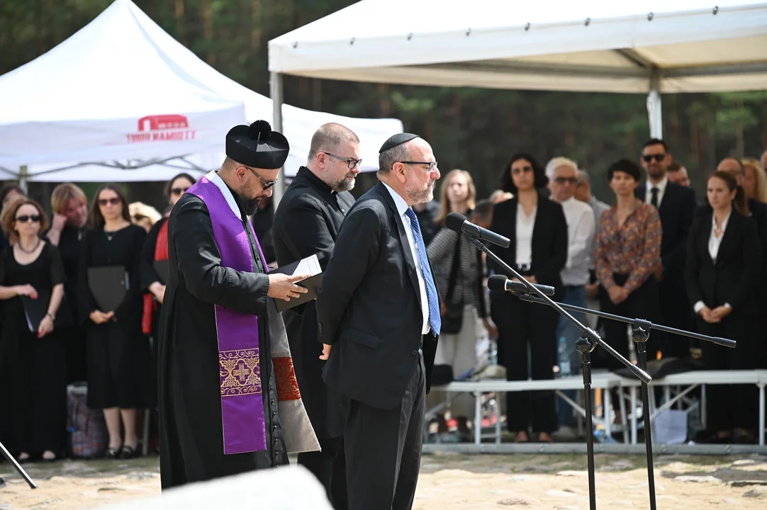 Podpisanie aktu erekcyjnego w 80 rocznicę buntu więźniów obozu śmierci [ZDJĘCIA] - Zdjęcie główne