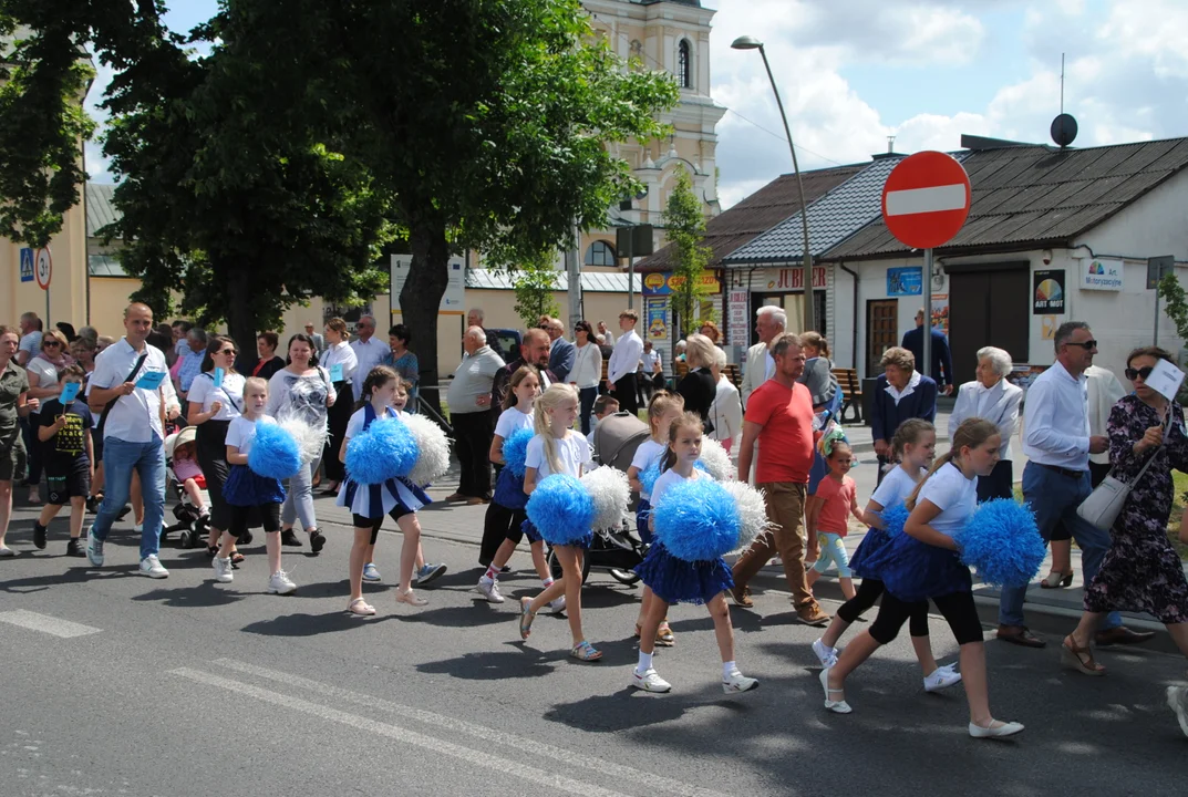 Jarmark Opolski rozpoczął się barwnym korowodem