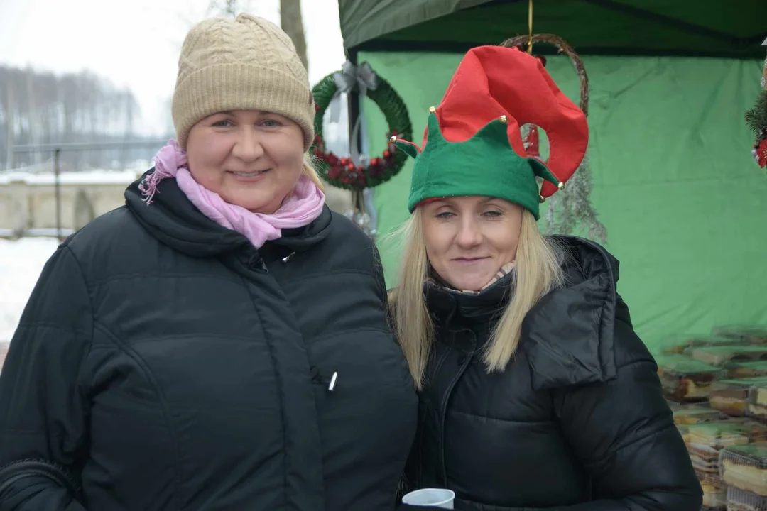 Koło Gospodyń Wiejskich w Zimnej Wodzie zaprosiło na kiermasz świąteczny na pomoc Marcie Ochnik