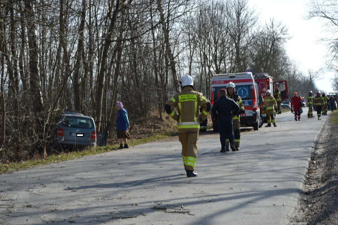 Wypadek drogowy w Kawęczynie