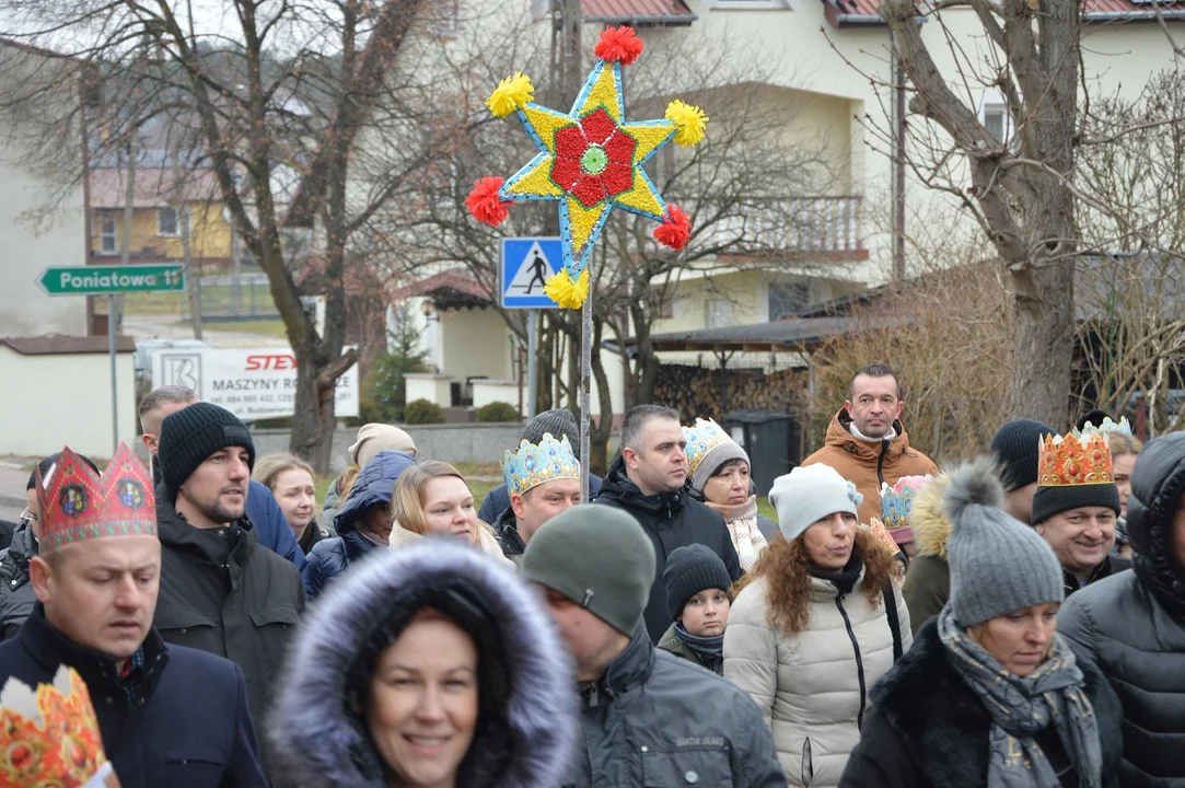 Orszak Trzech Króli przeszedł ulicami Chodla