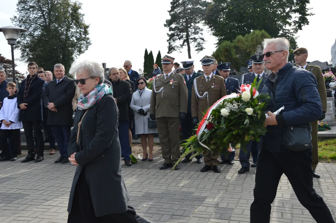 Odsłonięcie nagrobka żołnierza AK Karola Chlebickiego w Chodlu