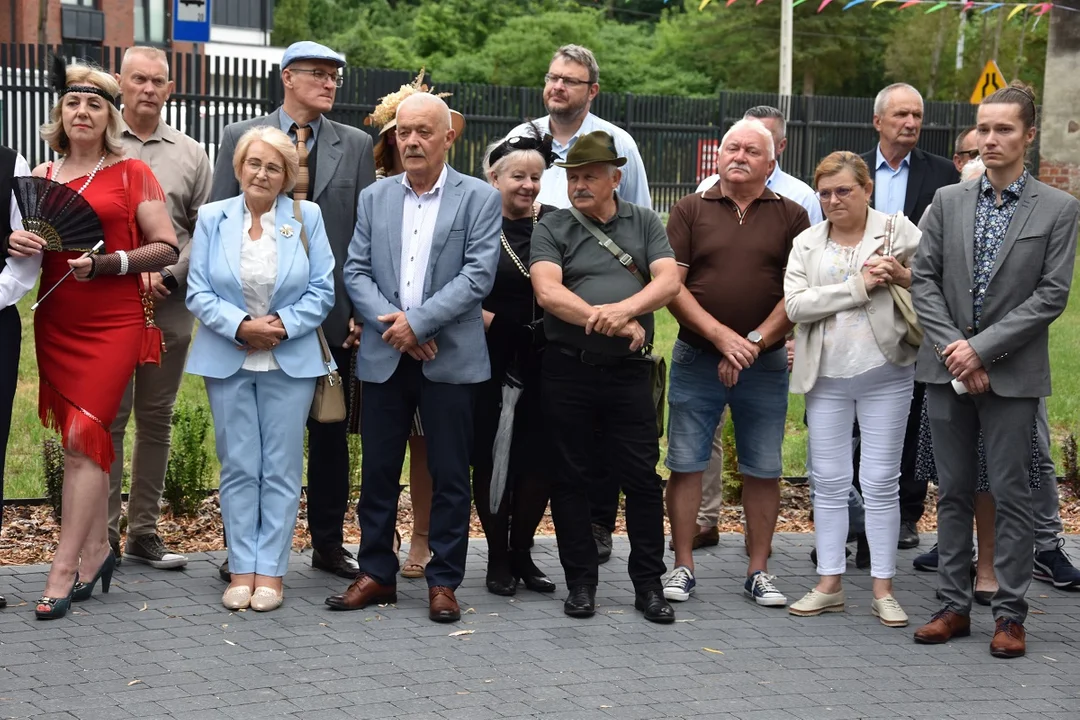 Izdebno: Wspólnie świętowali otwarcie nowego miejsca spotkań, rekreacji i integracji - Zdjęcie główne