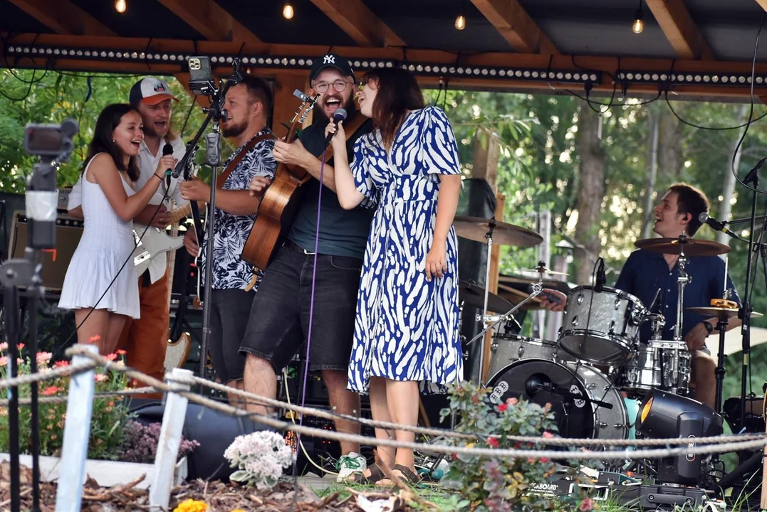 FolkFalaFest ponownie nie zawiódł. Ponad sześć godzin muzyki w "Zatoce" (ZDJĘCIA) - Zdjęcie główne