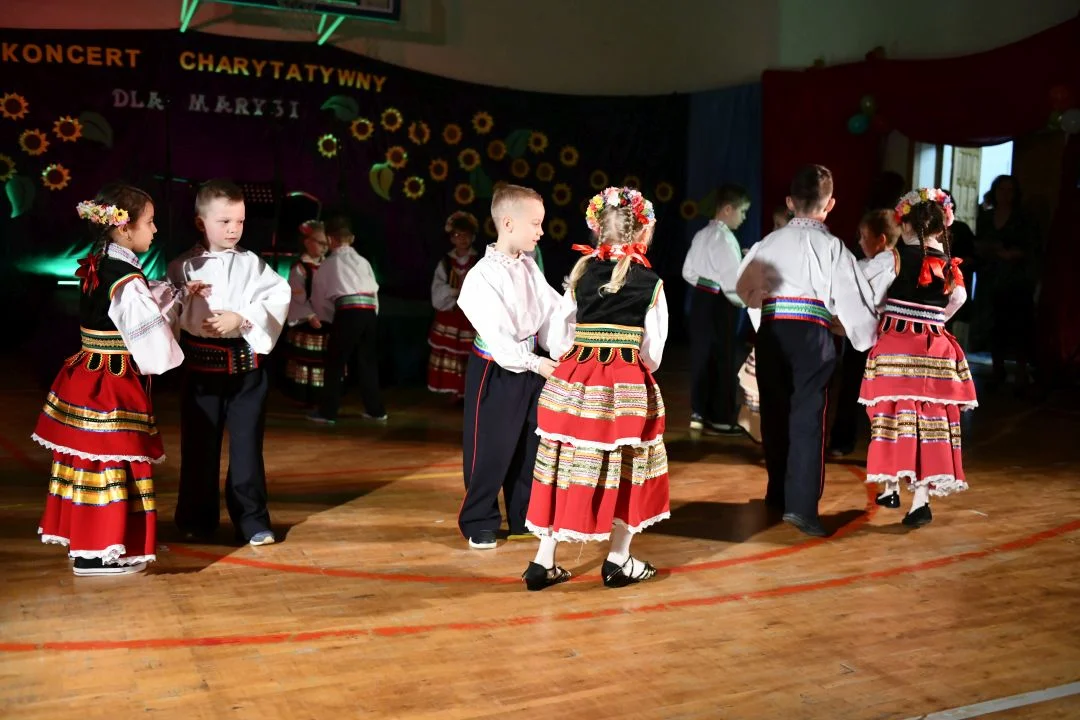 Koncert i występy artystyczne dla Marysi