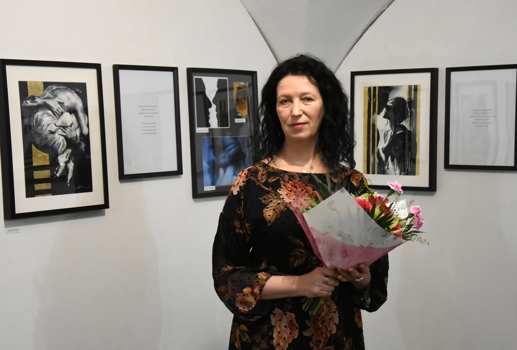 Wieczór promocyjny tomiku poezji Elżbiety Kalarus pt. „Poezja sztuką, sztuka poezją” - Zdjęcie główne