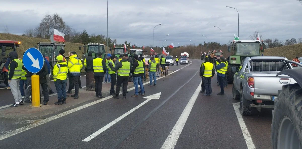 Rolnicy blokują drogi w ramach protestu. Gdzie są utrudnienia na Lubelszczyźnie?