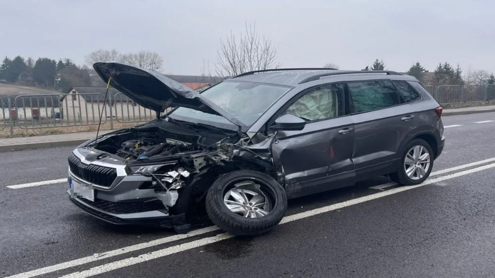 Województwo lubelskie: Kierowca zasłabł za kierownicą. Zderzył się czołowo z innym autem - Zdjęcie główne