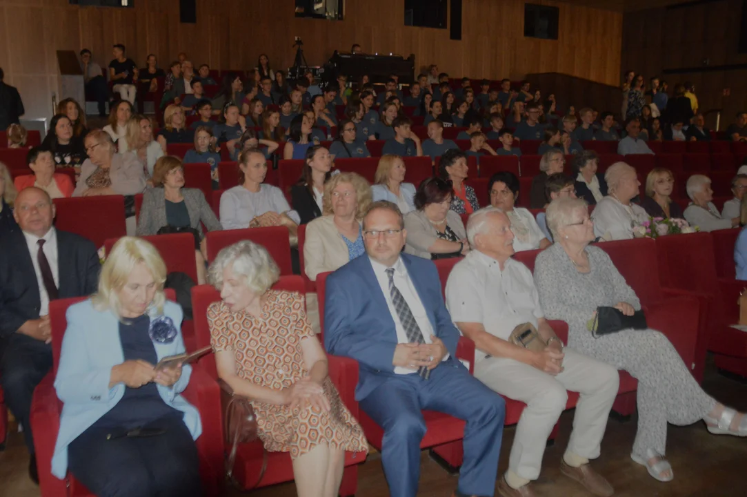 Jubileusz Szkoły Podstawowej nr 2 im. Krzysztofa Kamila Baczyńskiego w Puławach