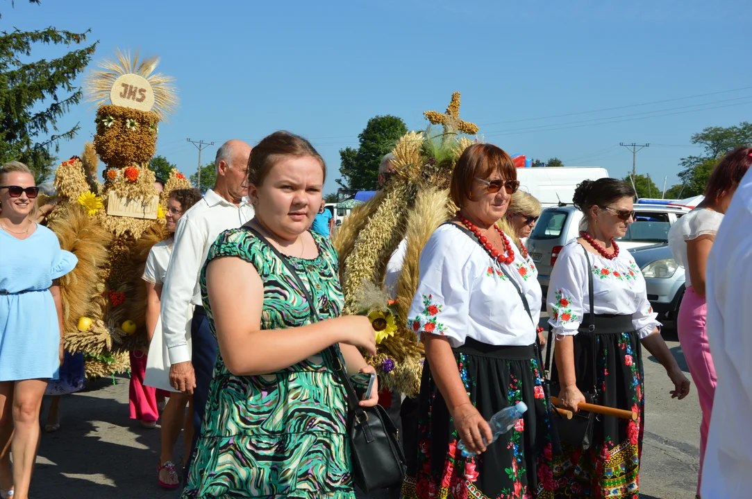 W niedzielę w Józefowie nad Wisłą odbyły się Dożynki Gminne