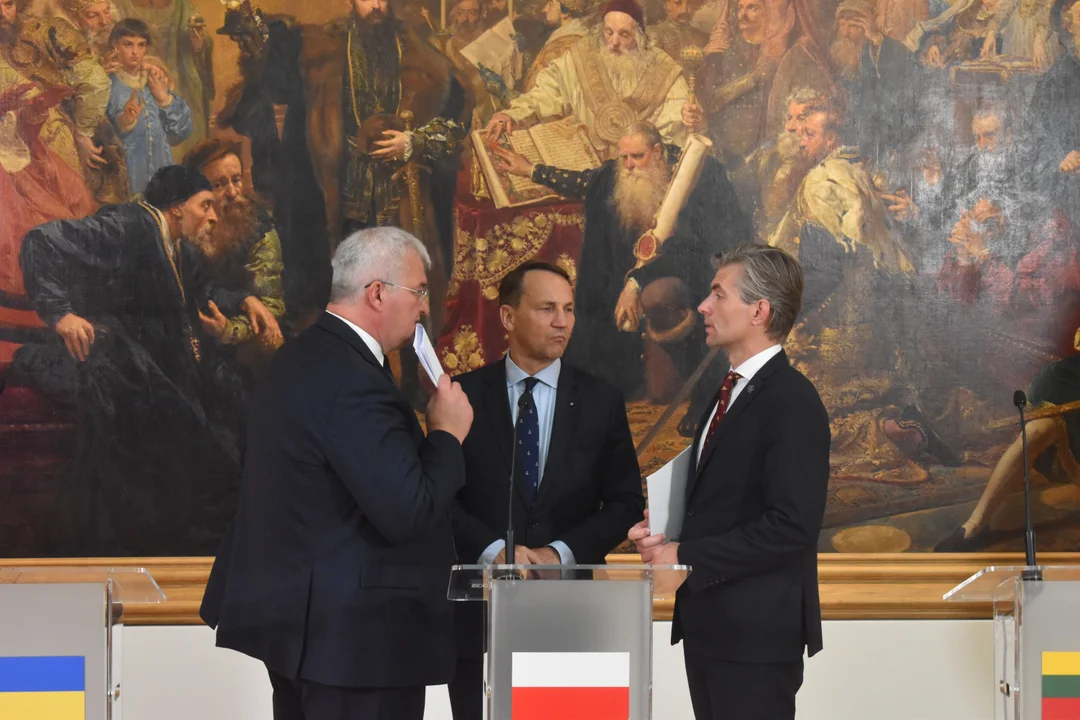 Radosław Sikorski w Lublinie. "Polska i Litwa wspierają Ukrainę politycznie w obliczu rosyjskiej agresji"