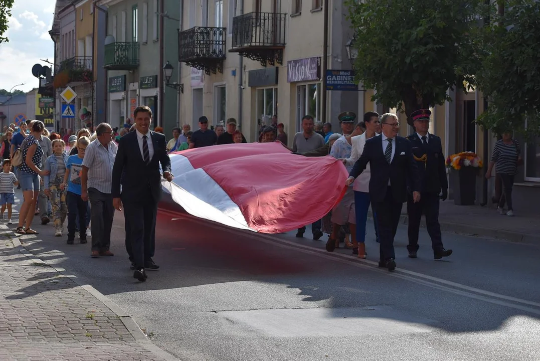 Międzyrzec uczcił rocznicę wybuchu II Wojny Światowej ze Stowarzyszeniem Centrum (ZDJĘCIA) - Zdjęcie główne