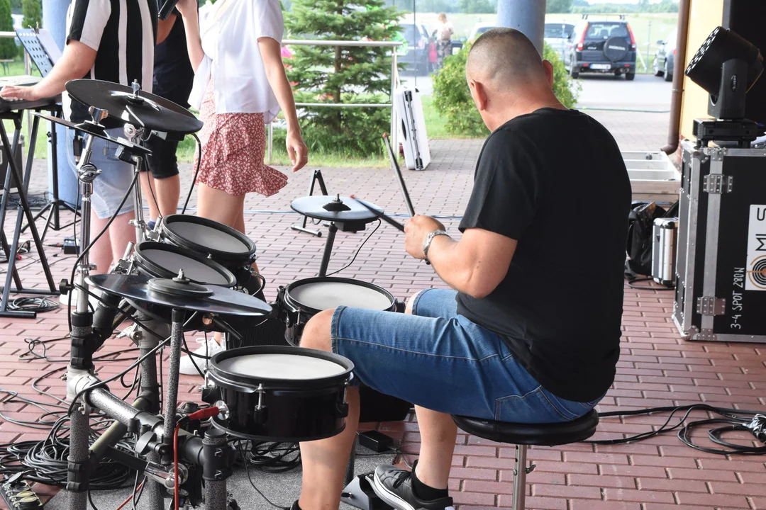 Festyn na powitanie lata w Starych Kobiałkach