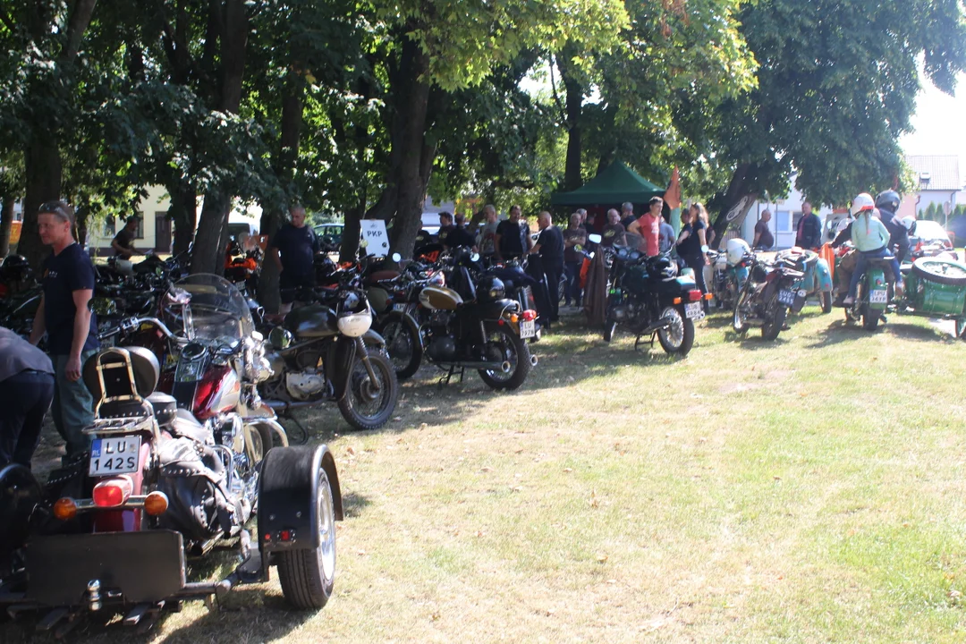 Wąwolnica w rytmie klasycznych silników – Puchar Weteranów Szos znów zachwycił publiczność