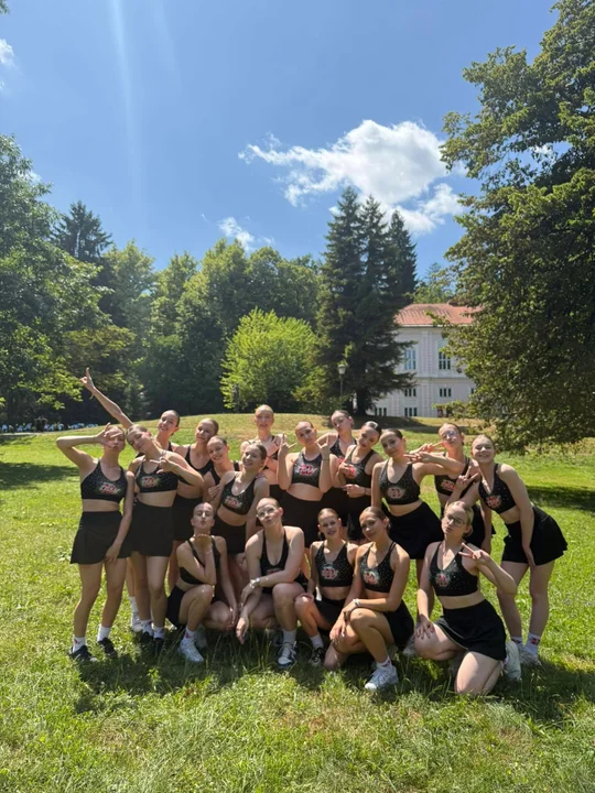 Dream Team Junior wywalczyły 9. miejsce na Mistrzostwach Europy  w Cheerleadingu!