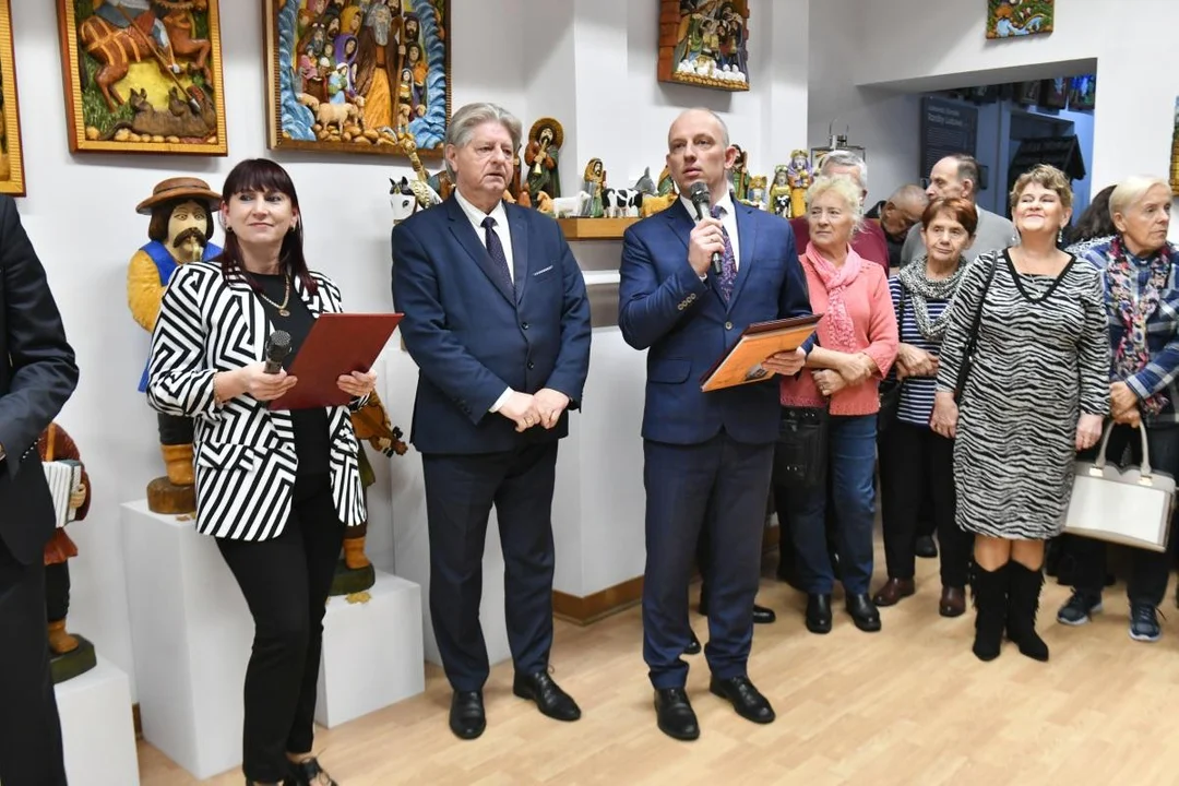 Agnieszka Szaniawska, Edyta Sak i Elżbieta Sadło z odznakami „Zasłużony dla Kultury Polskiej”